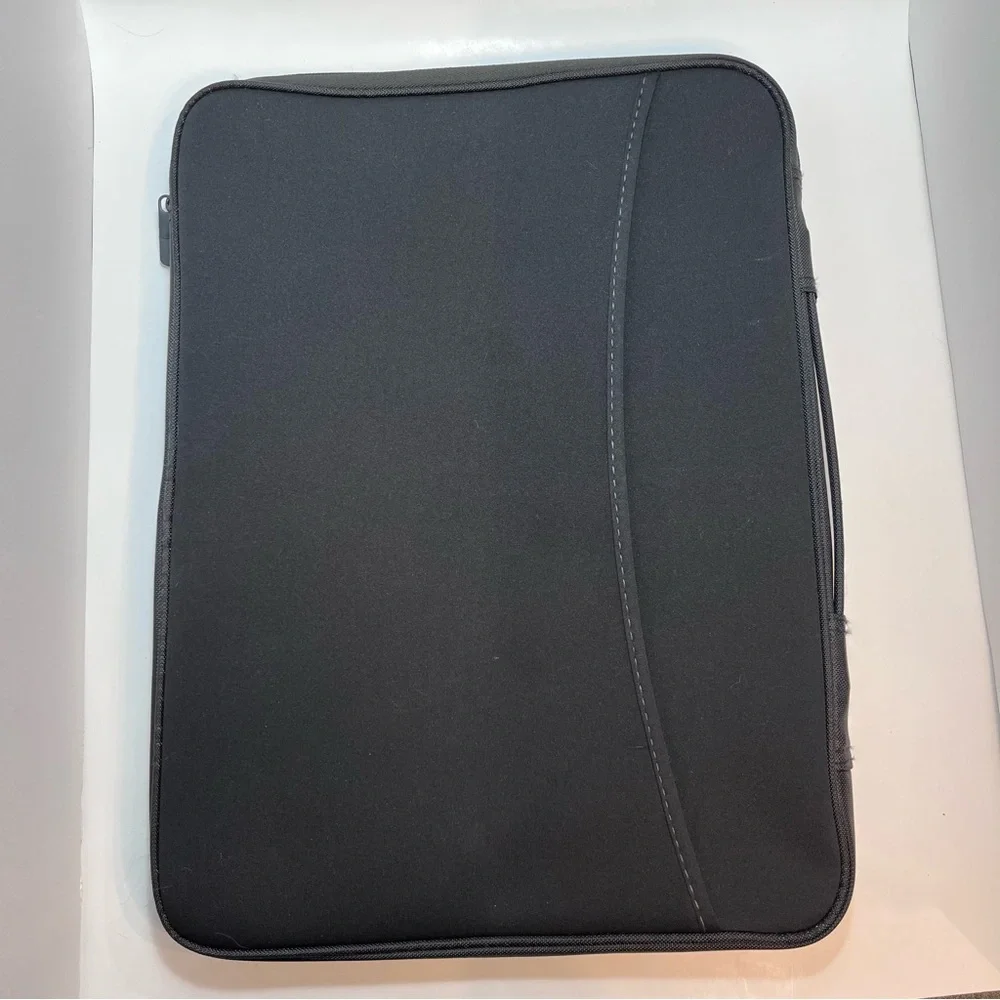 Oversized Sleek Black Laptop Bag with Padding 15.5” zipper closure.
